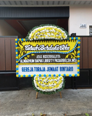 Papan Bunga Duka di Semper Barat