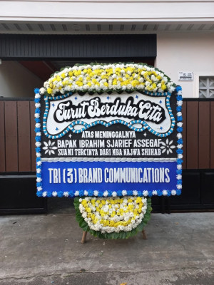 Papan Bunga Duka di Semper Barat